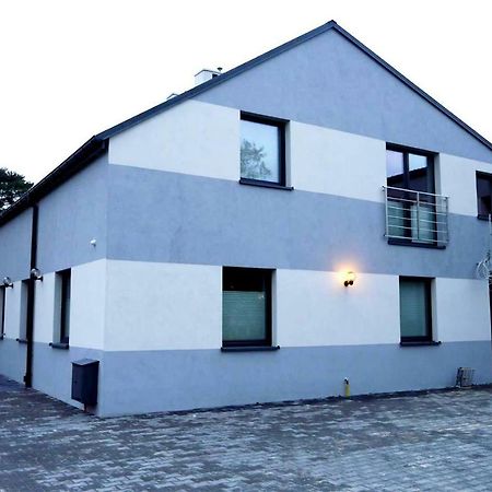 Obiekt Noclegowy Ocelot Pruszkow Ngoại thất bức ảnh